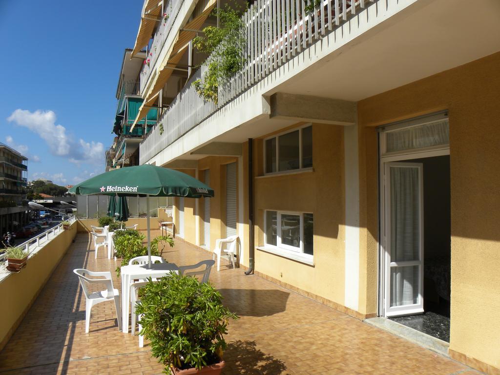 Albergo La Neigra Сестри-Леванте Экстерьер фото